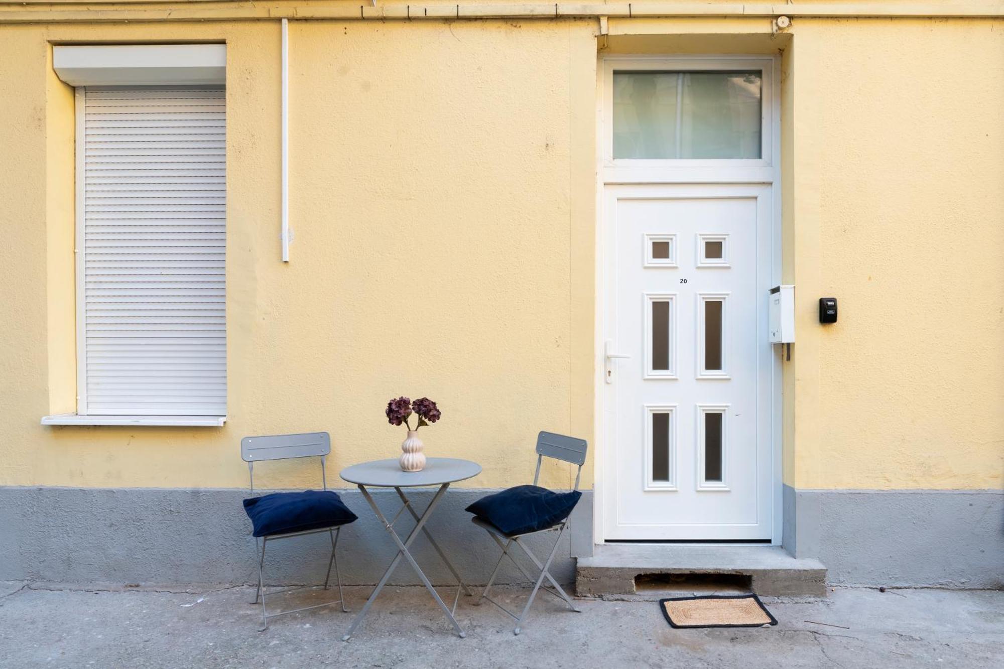 Apartament Teljes Loftlakas, Budapesta